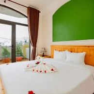 Sea and Sand Hotel