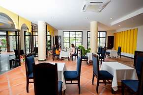 Sea and Sand Hotel
