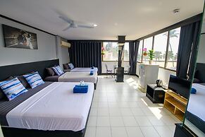 Happy Jomtien - Beachfront