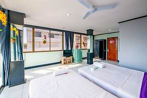 Happy Jomtien - Beachfront