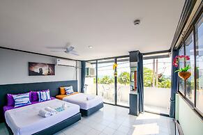 Happy Jomtien - Beachfront