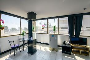 Happy Jomtien - Beachfront