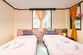 Happy Jomtien - Beachfront