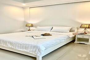 Aora Boutique Hotel Sutthisan