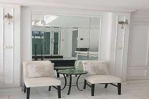 Aora Boutique Hotel Sutthisan