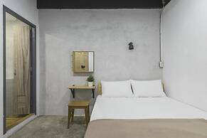 ORA Hostel Bangkok