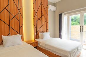 Kamboja Villa By Zuzu