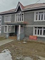 Goroomgo Himalaya Retreat Homestay