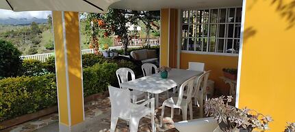 Casa de Campo Con Vista a la Piedra