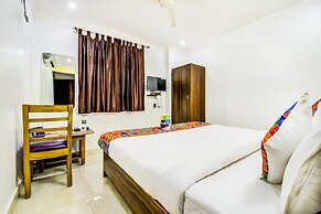 Fabhotel Grand Sheela