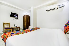 Fabhotel Grand Sheela