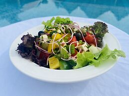 Ganesha Kampot Resort