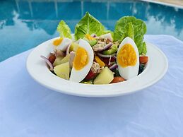 Ganesha Kampot Resort