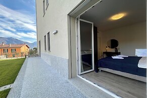 Modern House Apartment 1