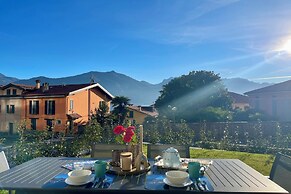 Modern House Apartment 1