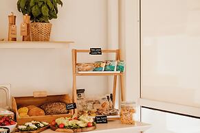 Bayit Charming Place