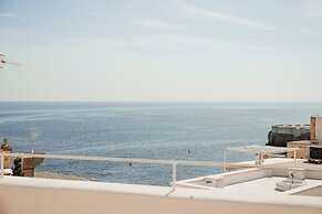 Bayit Charming Place