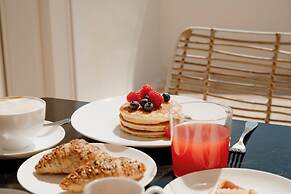 Bayit Charming Place