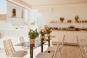 Bayit Charming Place