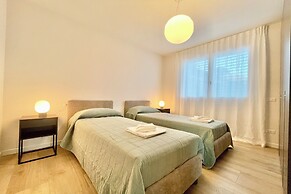 Modern House Apartment 4