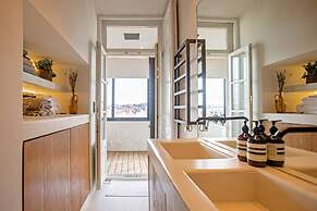 Modern and Luxurious Apartment in Lisbon