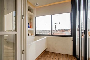 Modern and Luxurious Apartment in Lisbon