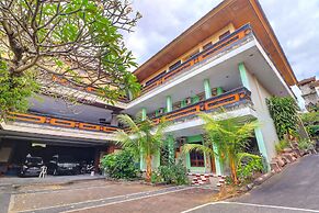 OYO 91610 Batukaru Garden HotelNearLumintang Park