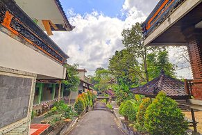 OYO 91610 Batukaru Garden HotelNearLumintang Park