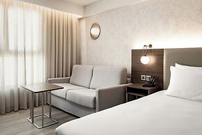 AC Hotel By Marriott St. Julian's