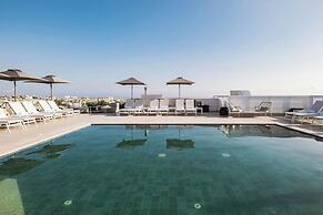 AC Hotel By Marriott St. Julian's