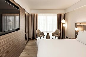 AC Hotel By Marriott St. Julian's