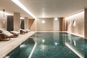 AC Hotel By Marriott St. Julian's