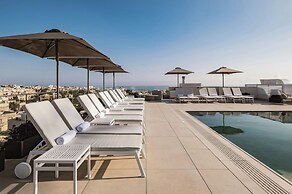 AC Hotel By Marriott St. Julian's