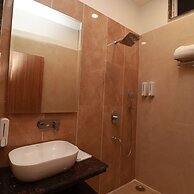 7 VACHAN LAWNS AND BANQUET