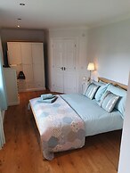 Stunning 2 Bedroom Pet Friendly Lodge