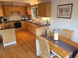 Stunning 2 Bedroom Pet Friendly Lodge