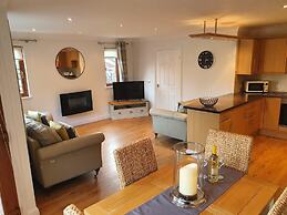 Stunning 2 Bedroom Pet Friendly Lodge