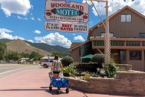 Woodland Motel