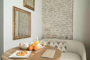 MYLU SUITES by PUERTA CATEDRAL