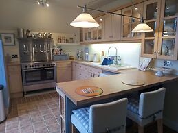 Millport Town or Country Holiday Lets