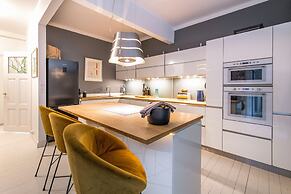 Fab 2br just 3 blocks from Market Square