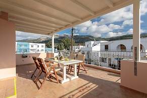 Naxos Chalkion Beautiful Detsis House With Jacuzzi
