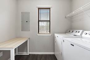 Branson's Silver Lining Escape