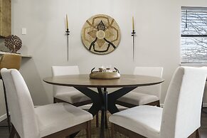 Branson's Silver Lining Escape