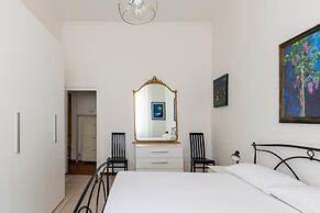 Montegrappa Apartment by Wonderful Italy