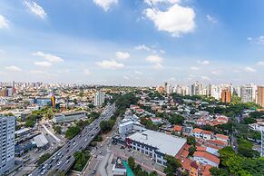 Charlie Thera Ibirapuera