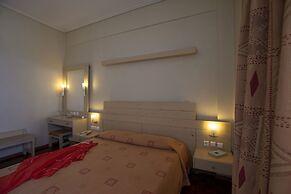 Hotel Kypreos Kamena Vourla