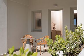 Acanthus Oia-Suites With Private Hot Tub