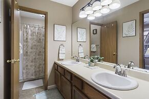 Fall Creek Relaxation Destination