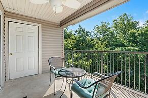 Holiday Hills Getaway - Branson - Golf Resort - Outdoor Pools